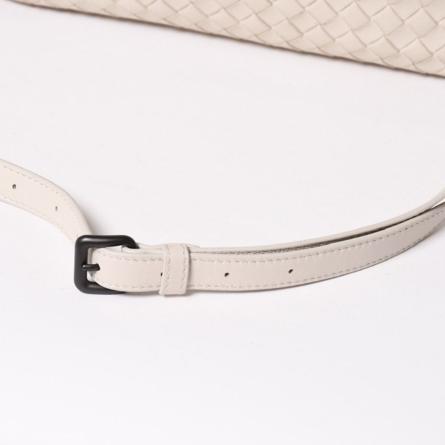 Bottega Veneta Intrecciato 2-Way Shoulder Bag Off White Black — view 7