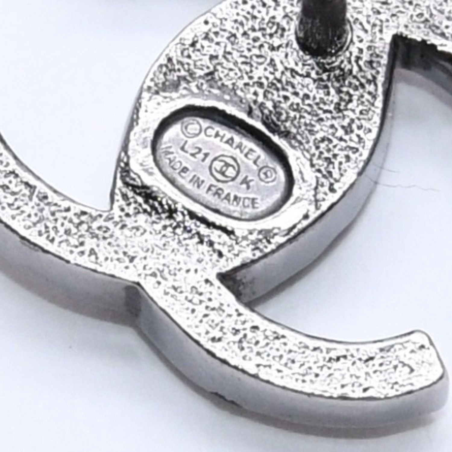Chanel CC Logo Earrings 21 Rhinestone Metal Gunmetal Clear — view 8