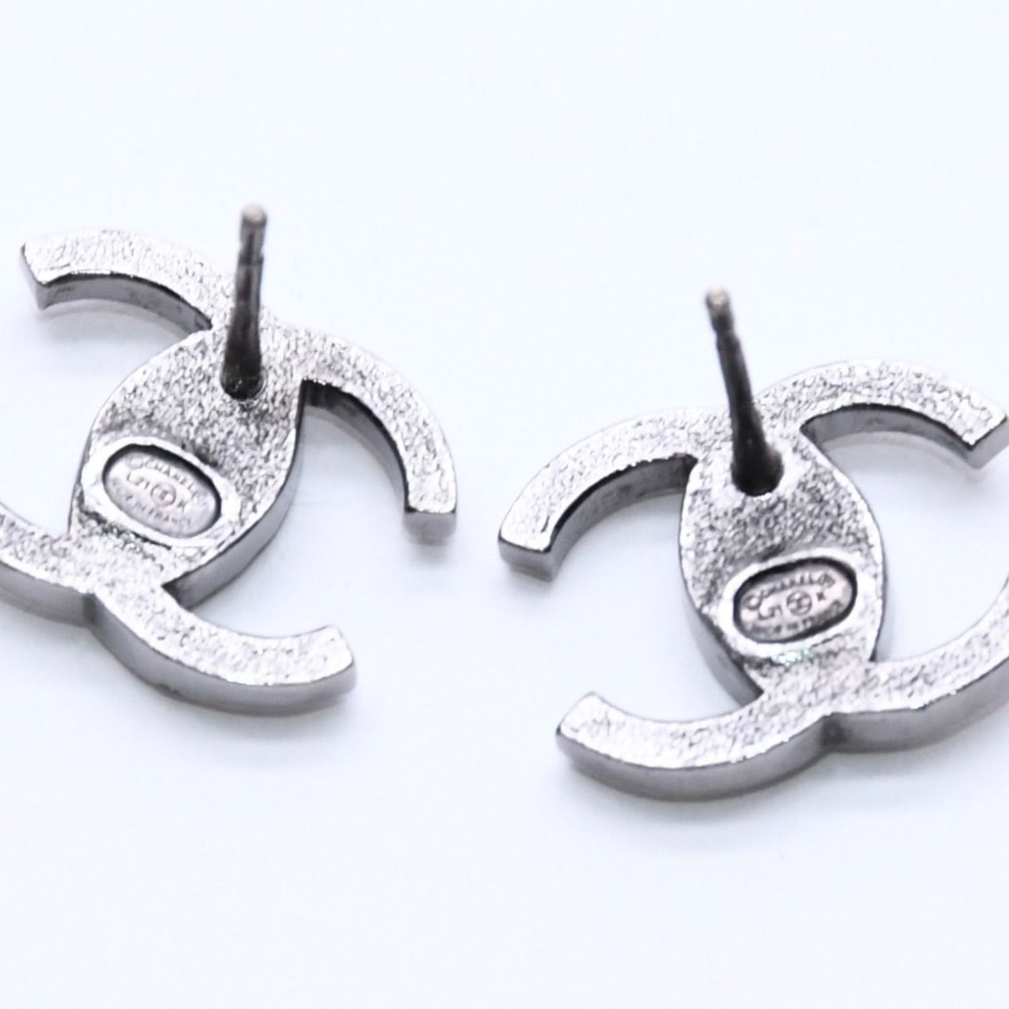 Chanel CC Logo Earrings 21 Rhinestone Metal Gunmetal Clear — view 6