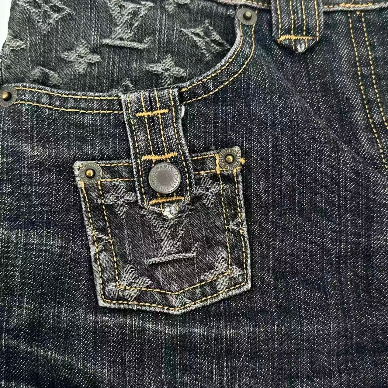 Louis Vuitton Shorts Monogram LV Logo Denim Blue — view 4