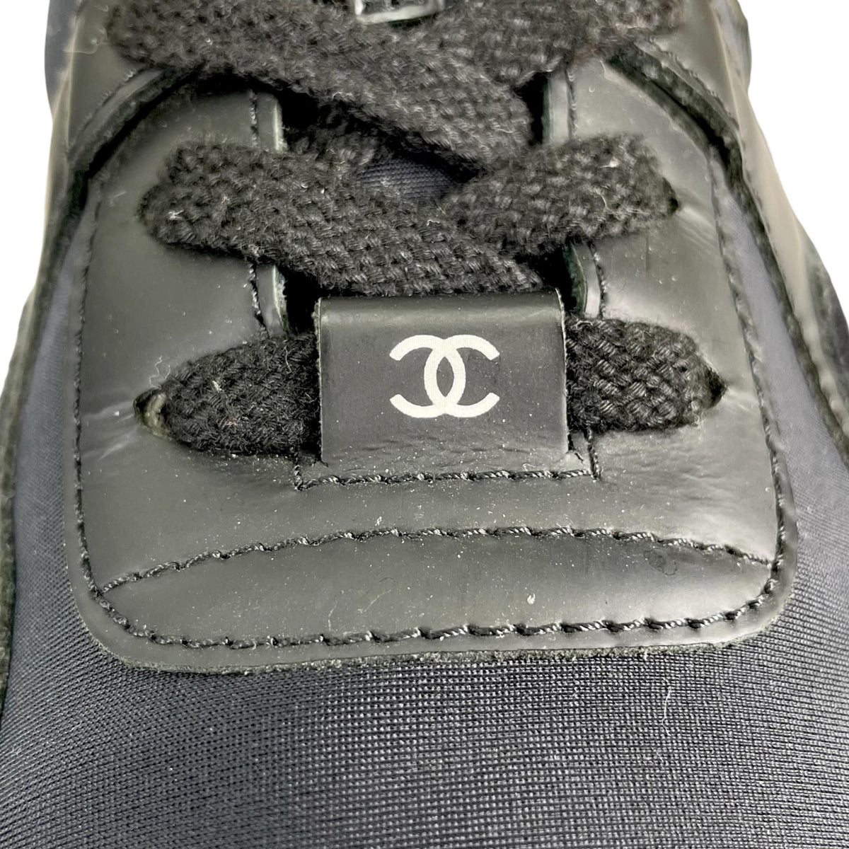 Chanel Suede Leather With CC Logo Low-Cut Sneakers Black — view 8