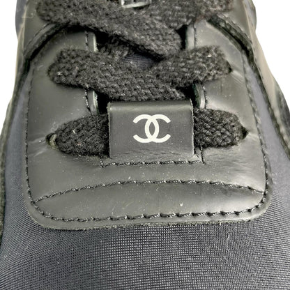 Chanel Suede Leather With CC Logo Low-Cut Sneakers Black — view 8
