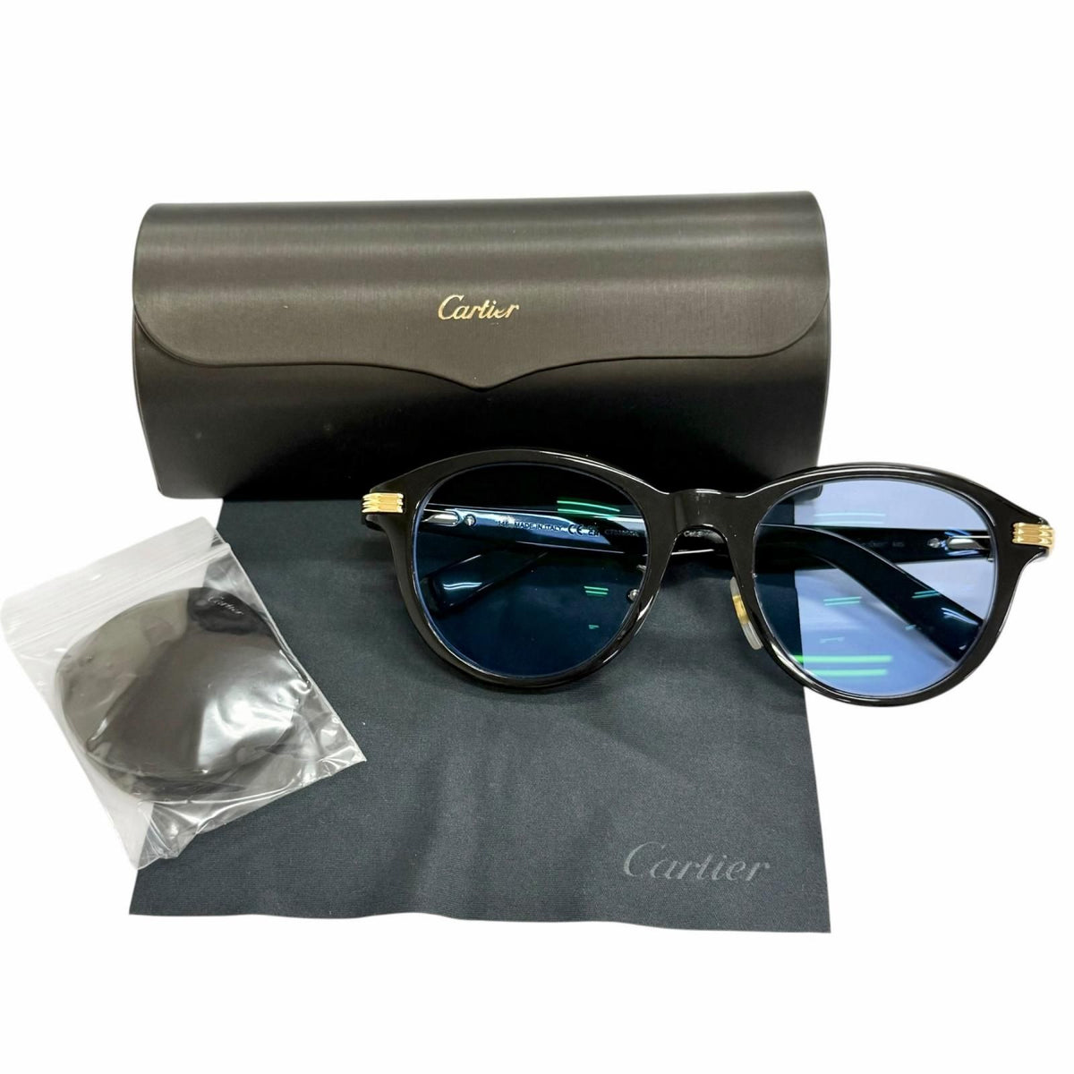 Cartier Premiere de Boston Sunglasses Eyewear Black Blue 53 — view 2
