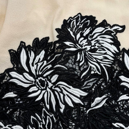 Louis Vuitton Lining 100% Silk Hem Flower Lace Knee Length Flare Skirt Multi 34 — view 5