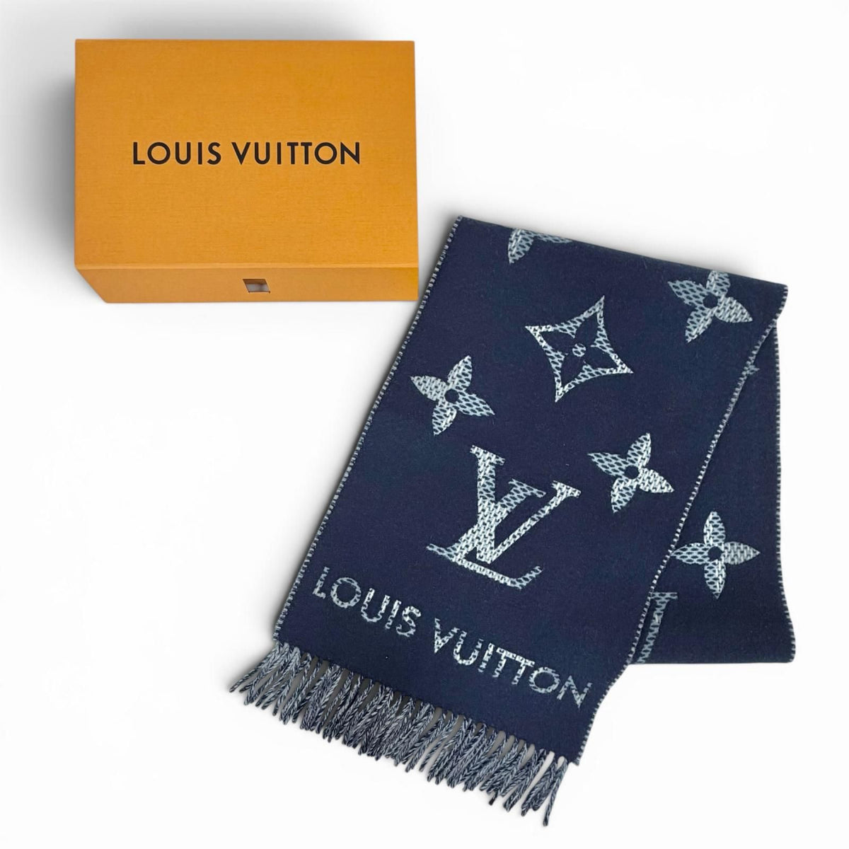 Louis Vuitton 2025 100% 143000 — view 2