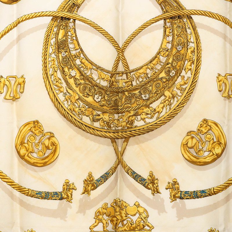 Hermes Carre 90 Yellow Gold Knight Les Cavaliers D'or Scarf White Navy Silk — view 2