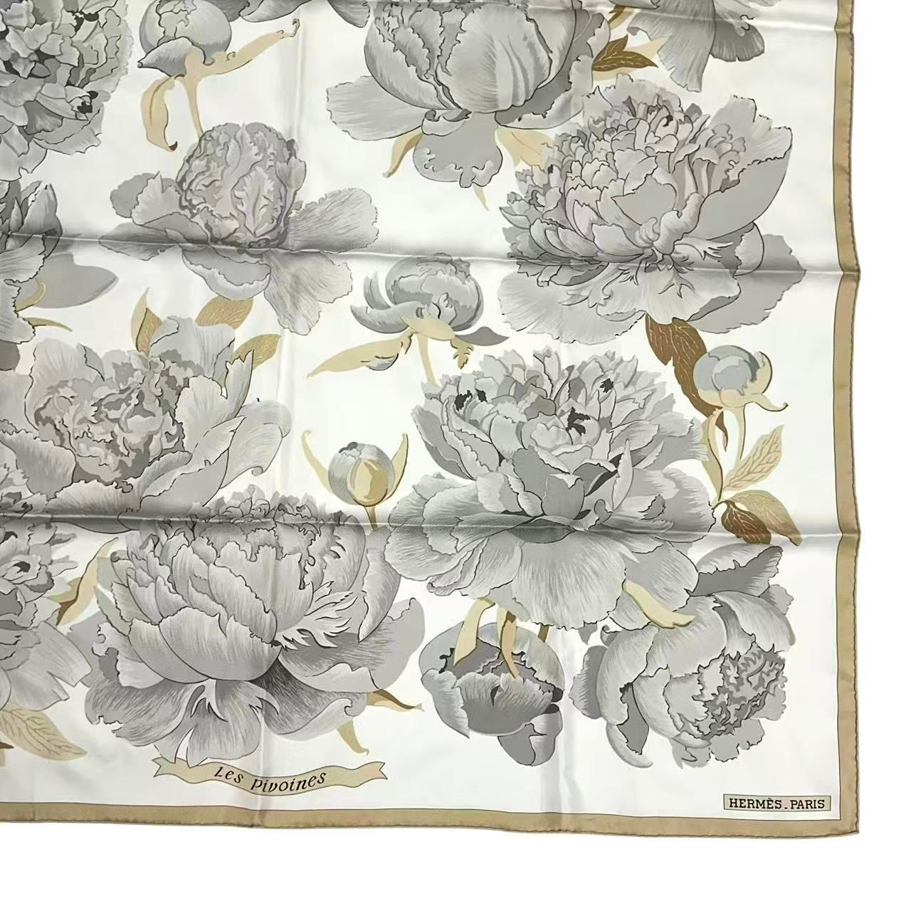 Hermes Scarf Carre 90 Les Pivoines Paeonia Silk White Beige — view 5