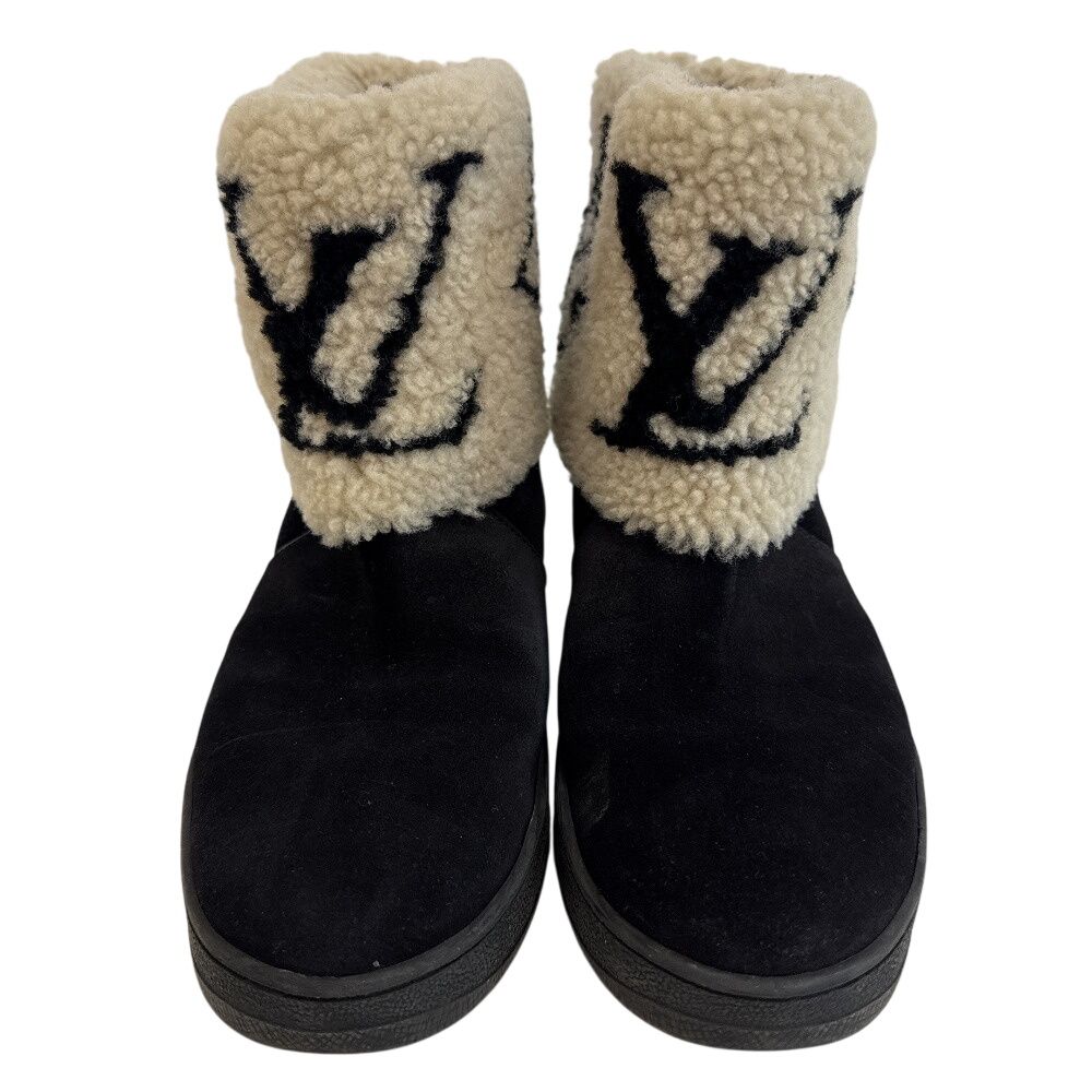 Louis Vuitton Shearling Snowdrop Line Boots — view 2