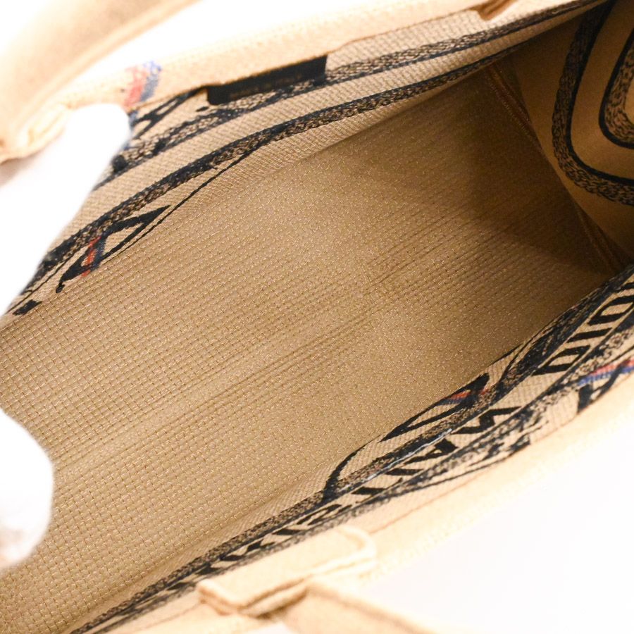 Dior Tote Bag Book Cream — view 4