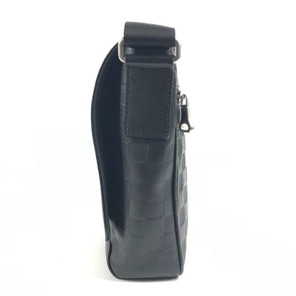 Louis Vuitton Shoulder Bag District PM Damier Infini Leather Onyx Black — view 4