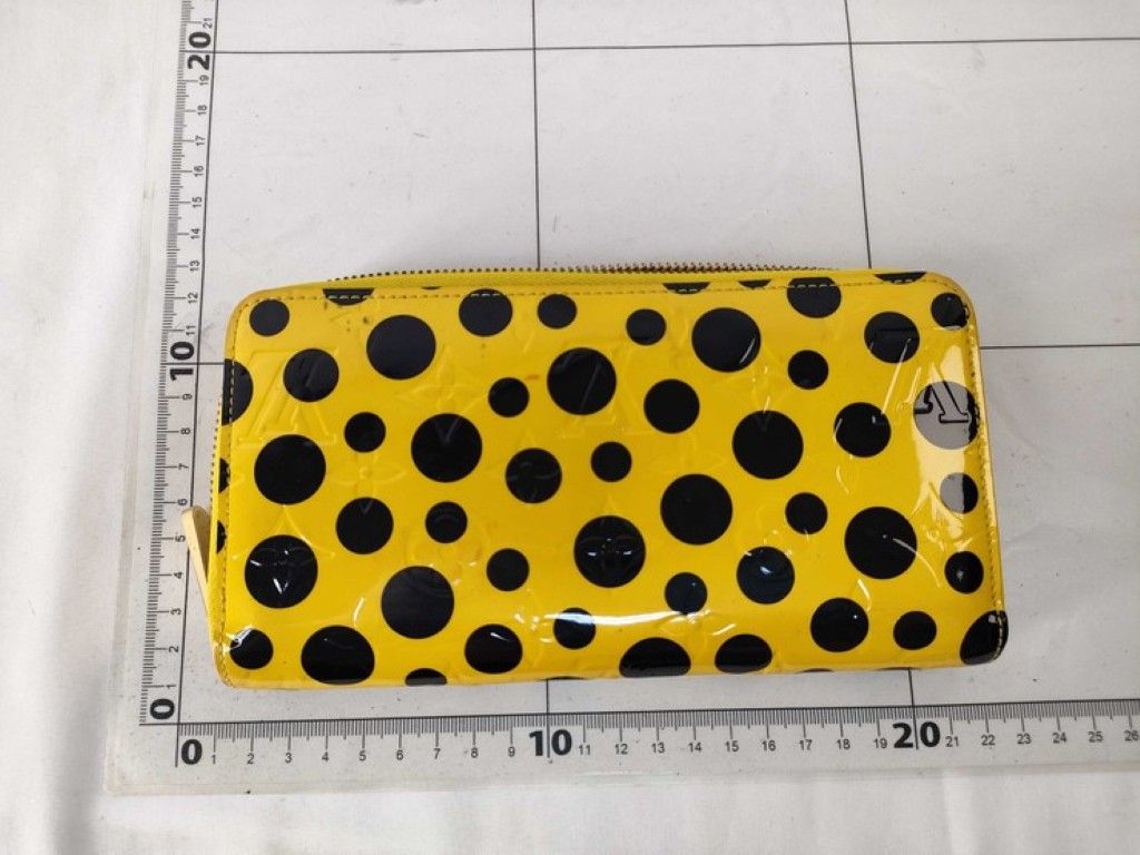 Louis Vuitton Wallet Zippy Yellow Black Yayoi Kusama Dot Infinity Gold — view 2