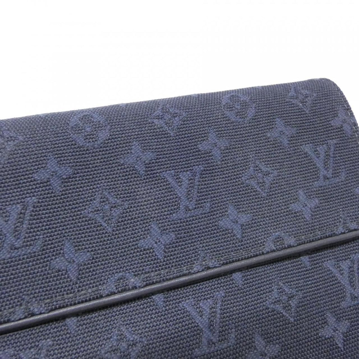 Louis Vuitton Monogram Mini Portefeuille International Wallet — view 4