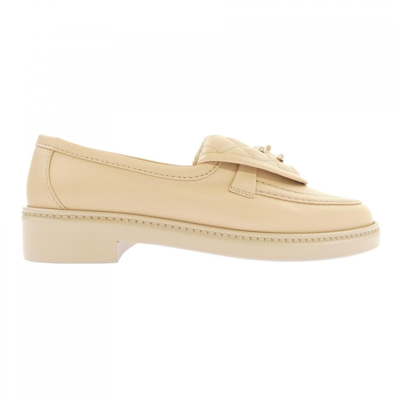 Chanel Turnlock Moccasins Shoes