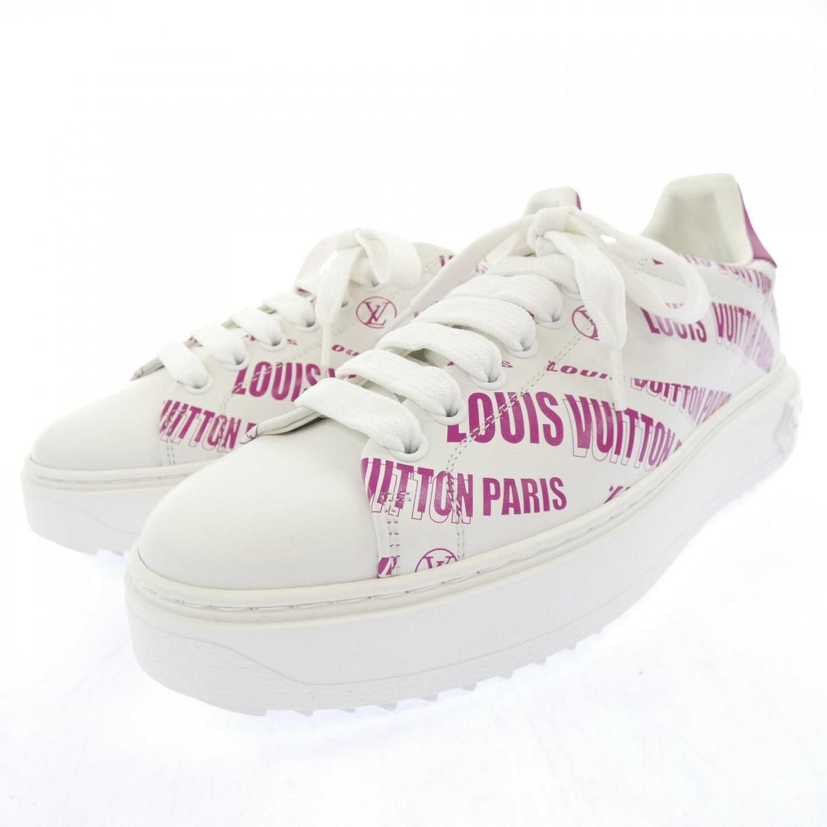 Louis Vuitton Graphical Signature Print Time Out Line Sneakers — view 3