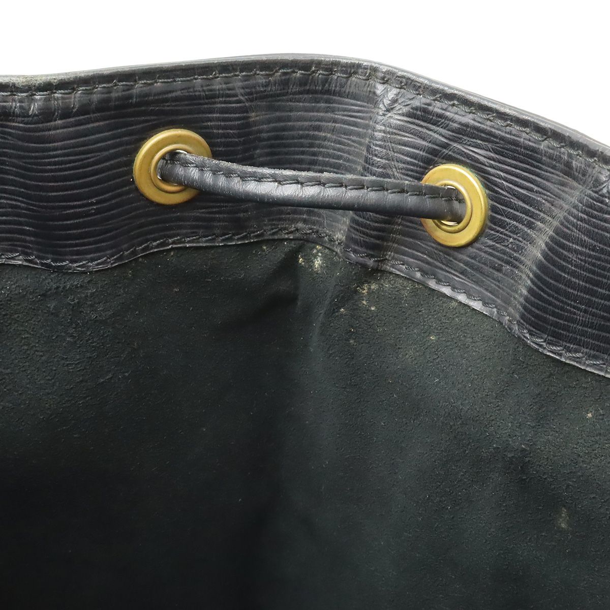 Louis Vuitton Epi Noe Shoulder Bag Drawstring Noir Black Gold — view 6