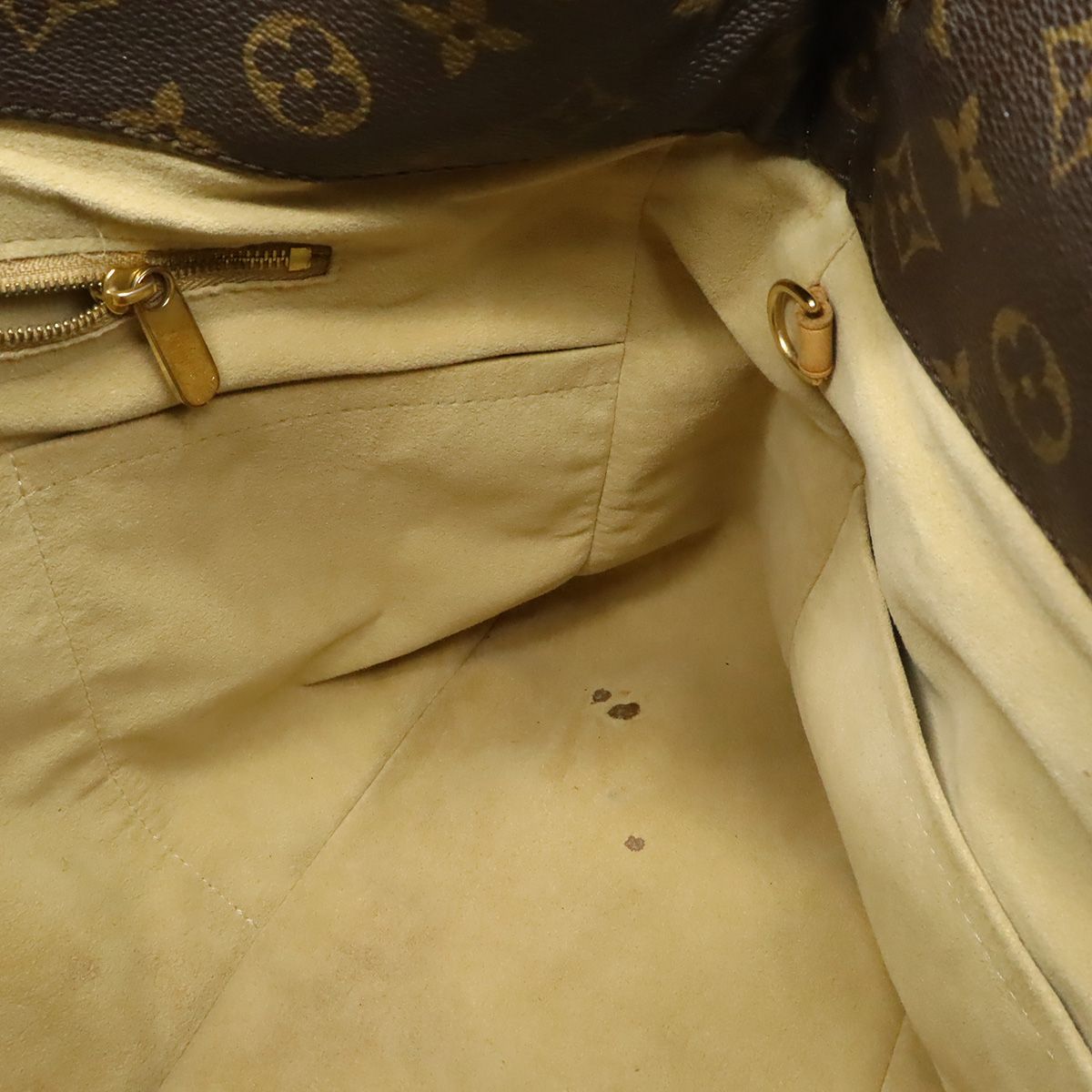 Louis Vuitton Monogram Artsy MM Tote Shoulder Bag — view 7