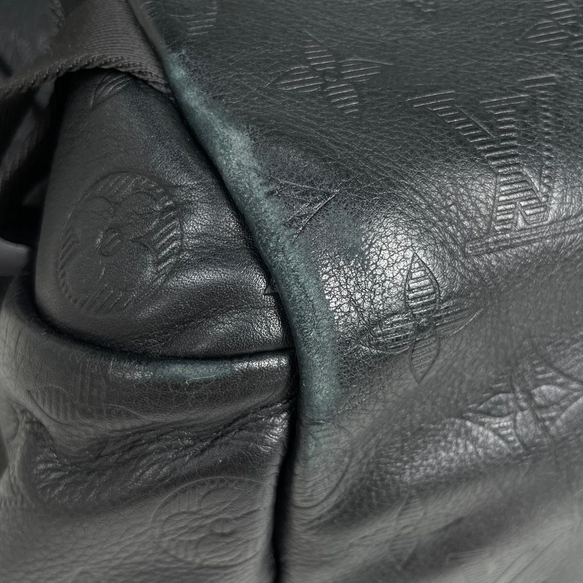 Louis Vuitton Discovery Backpack Monogram Shadow Noir — view 4