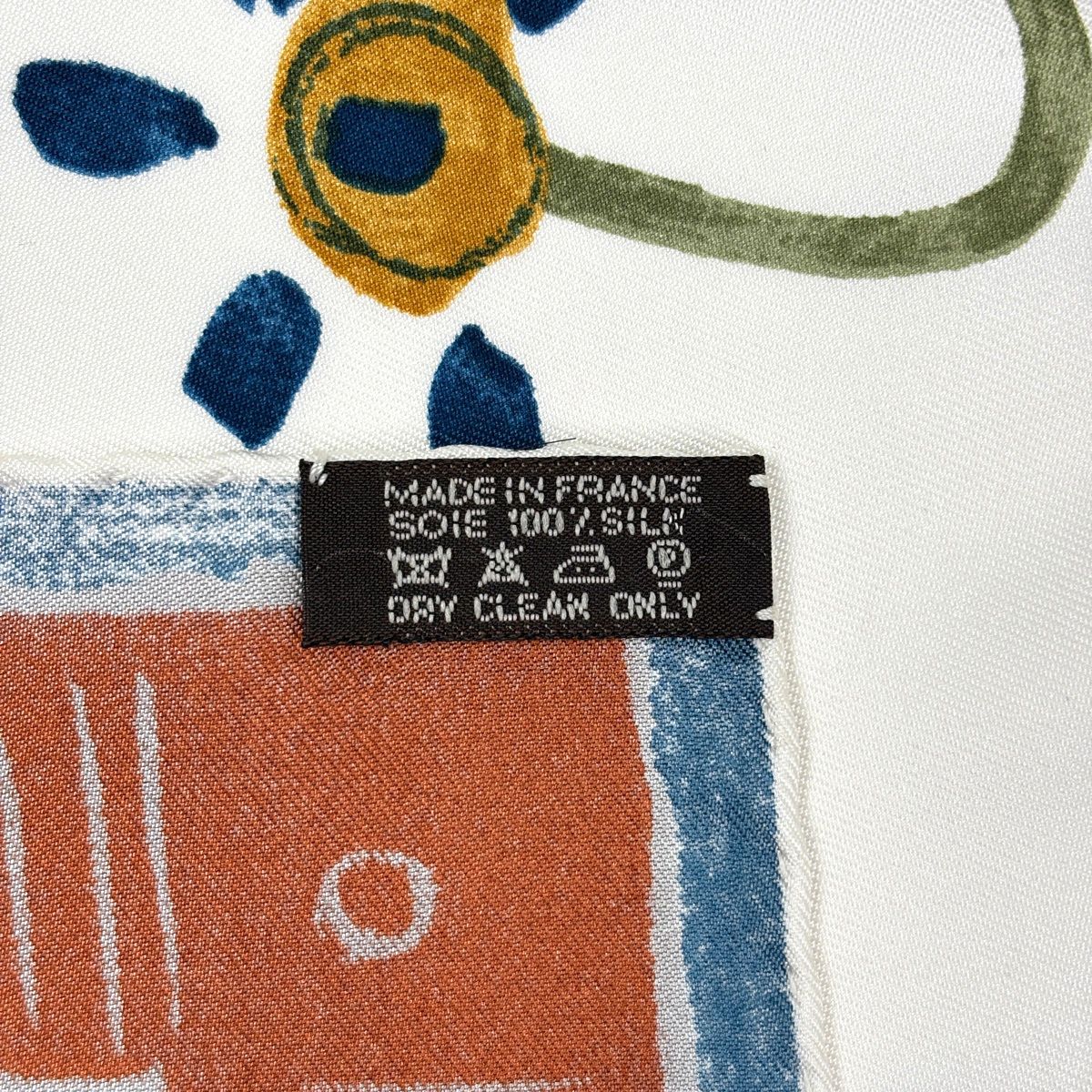 Hermes Carre 90 Beloved India Deep Indian Love Scarf Silk White Multicolor — view 2