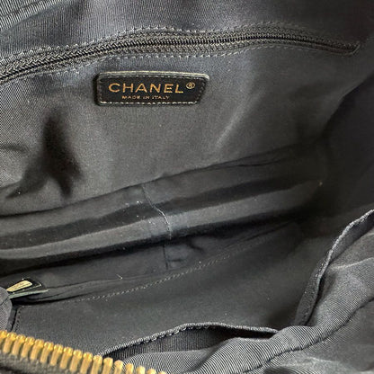 Chanel Handbag Petit Timeless — view 5
