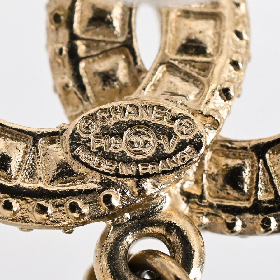 Chanel Earrings Gold — view 4