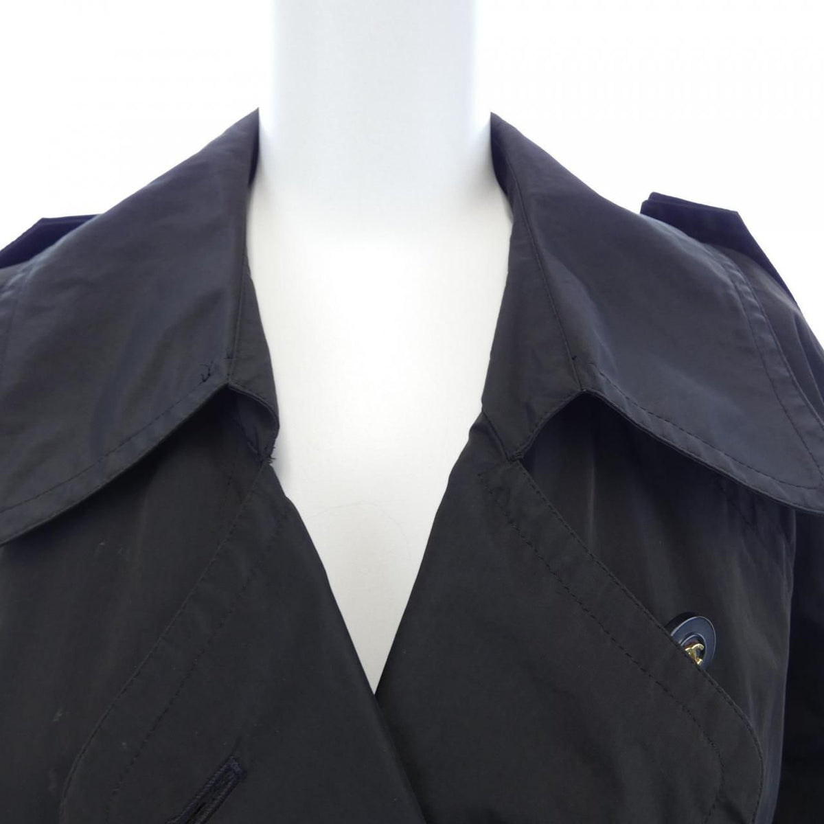 Chanel Vintage Trench Coat — view 4