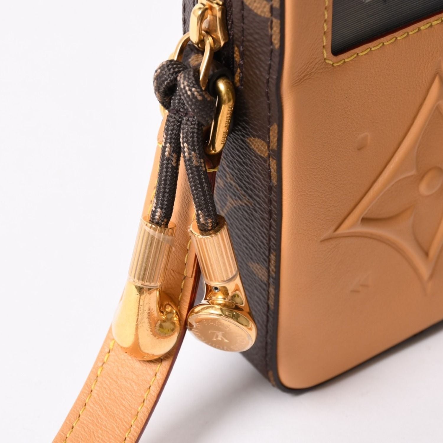 Louis Vuitton Music Player Wearable Wallet Monogram Shoulder Bag — view 7