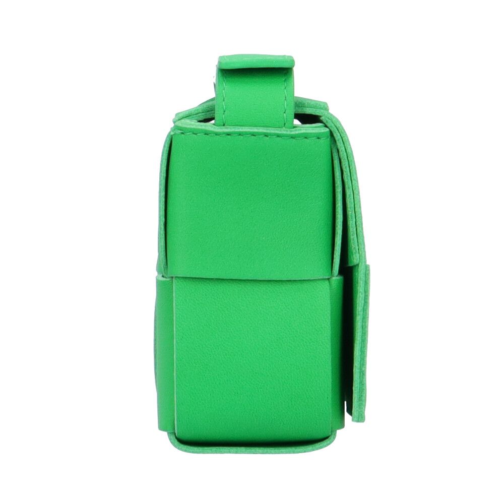 Bottega Veneta Candy Cassette Maxi Intrecciato Shoulder Bag Leather Green — view 4