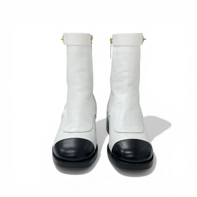 Chanel Boots Short Shoes Leather White Black CC Logo Turnlock — view 2