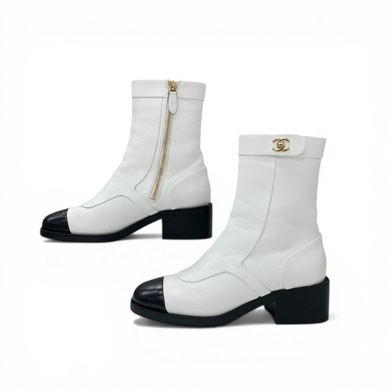 Chanel Boots Short Shoes Leather White Black CC Logo Turnlock — view 3