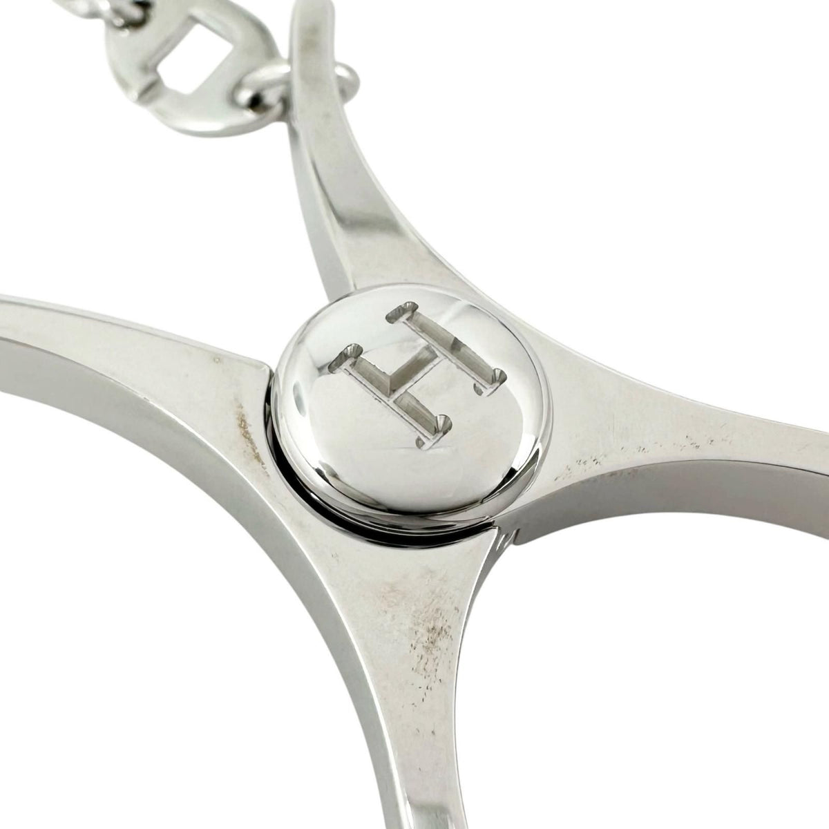 Hermes Filou Logo Glove Holder Strap Silver Gloves — view 6