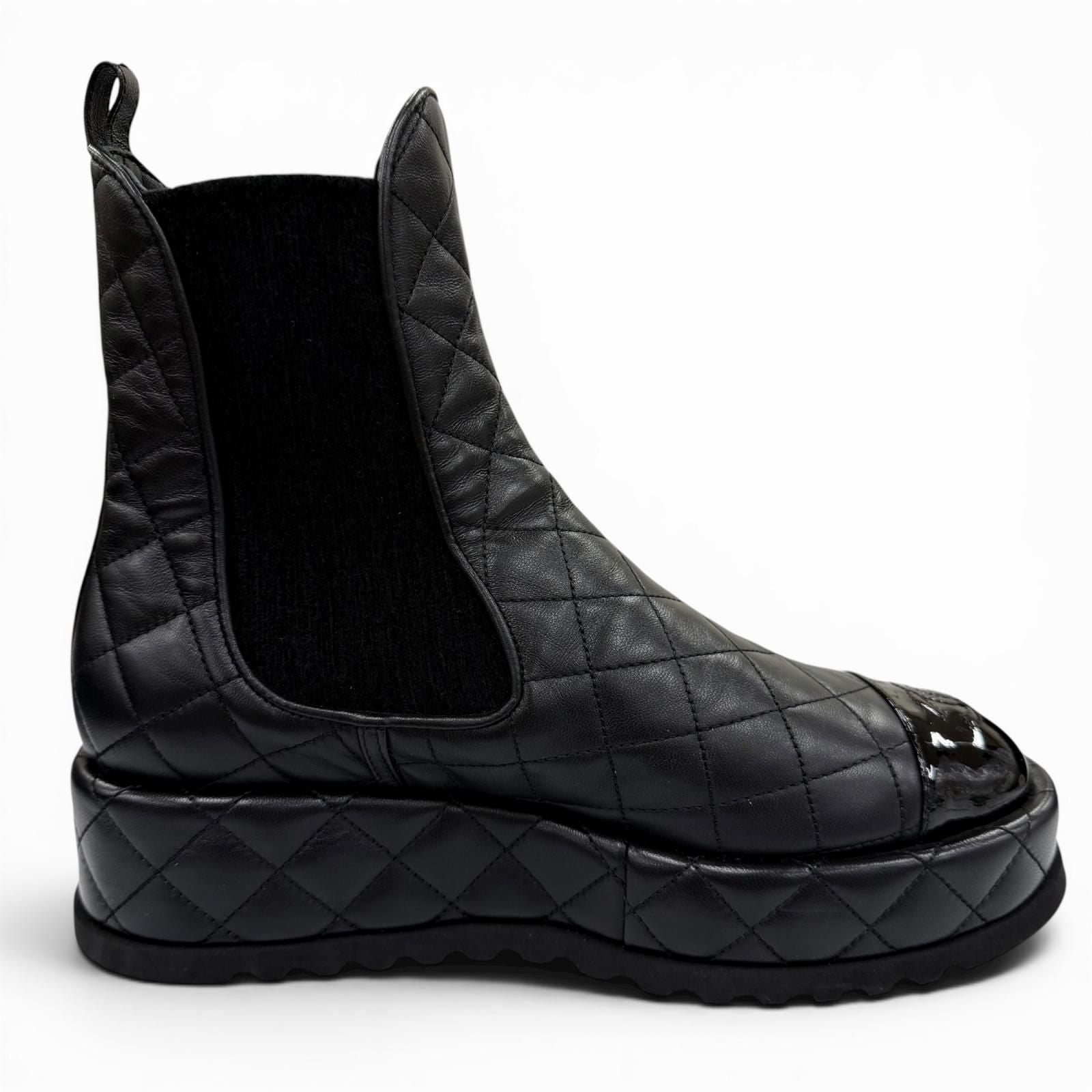 Chanel CC Logo Quilted Leather Side Gore Boots Lightweight Short Black — view 5