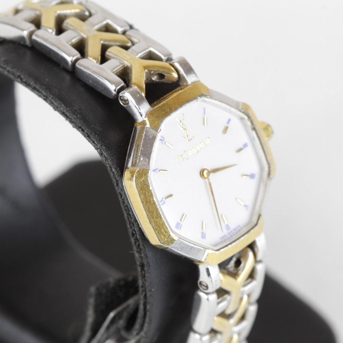 Saint Laurent Rare Watch Quartz — view 3