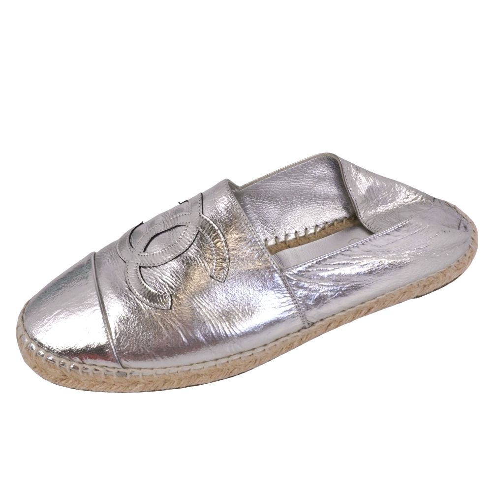 Chanel Sneakers Espadrilles Slip On CC Logo — view 2