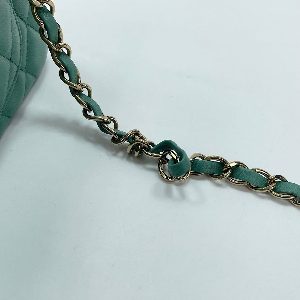 Chanel Shoulder Bag Mini Quilted — view 8