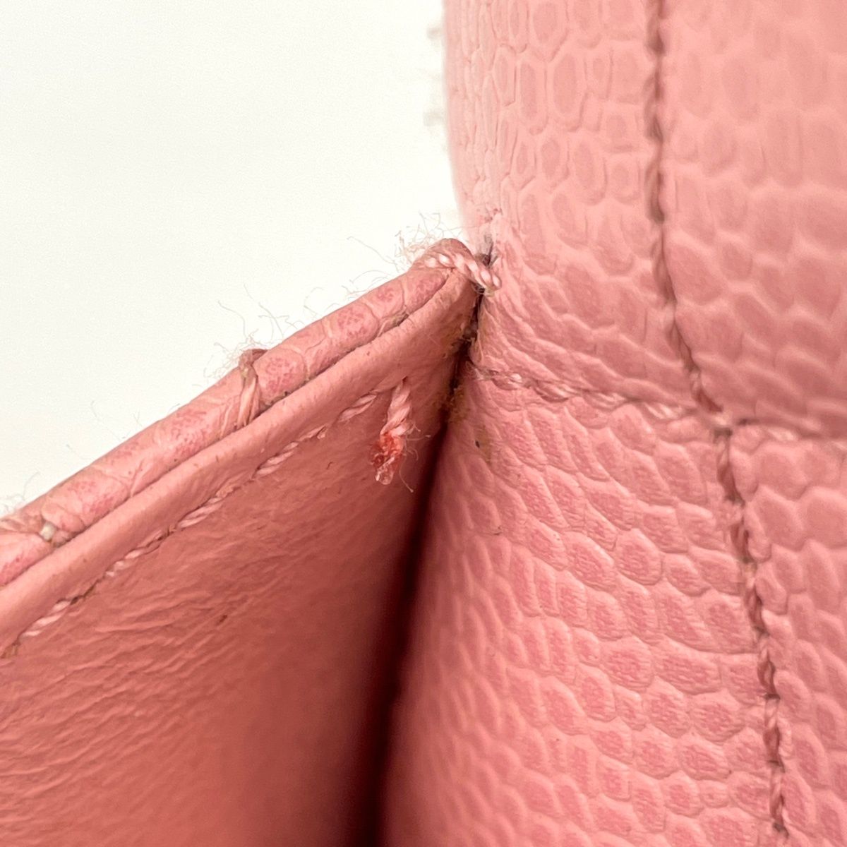 Chanel CC Logo Chain Tote Shoulder Bag Quilted Grand Shopping GST Caviar — view 4