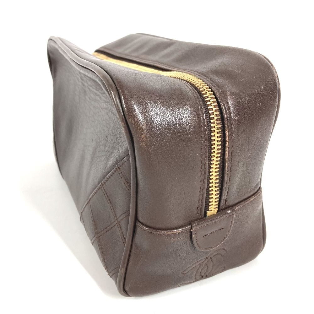 Chanel Clutch Quilted Logo Leather Brown — view 2