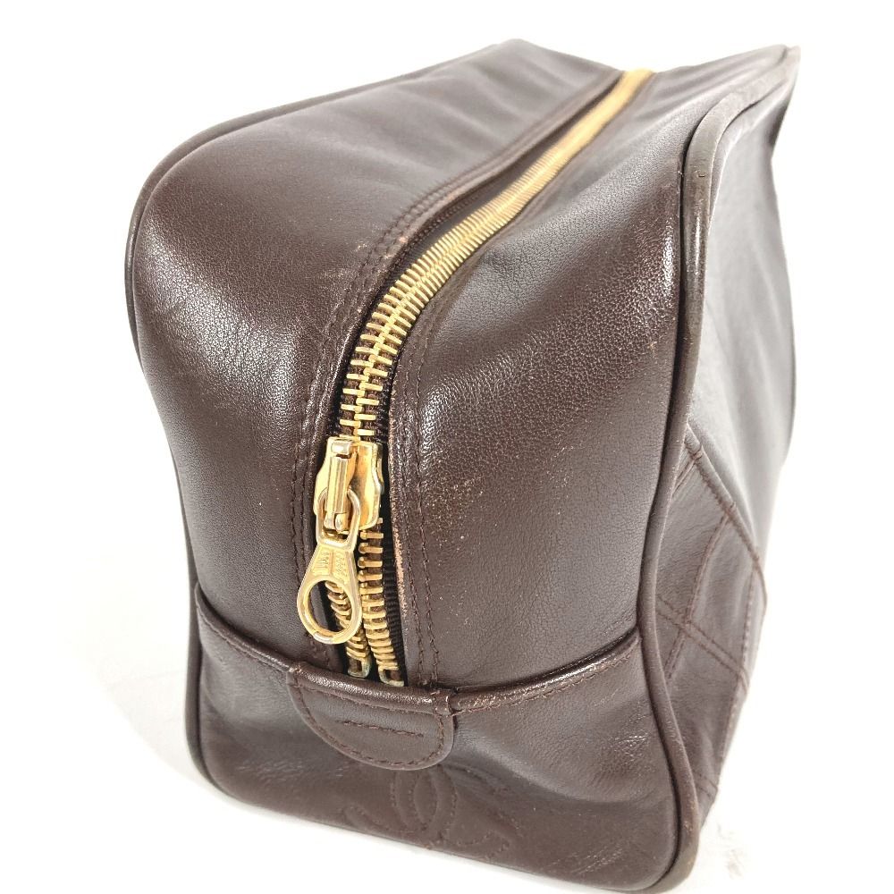 Chanel Clutch Quilted Logo Leather Brown — view 6