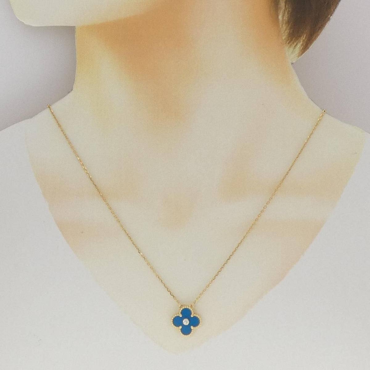 Van Cleef & Arpels Vintage Alhambra Holiday Limited Necklace — view 6