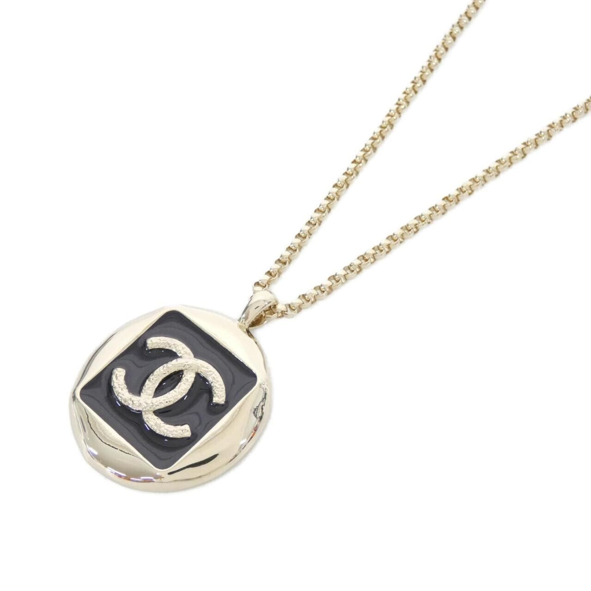 Chanel Necklace Gold