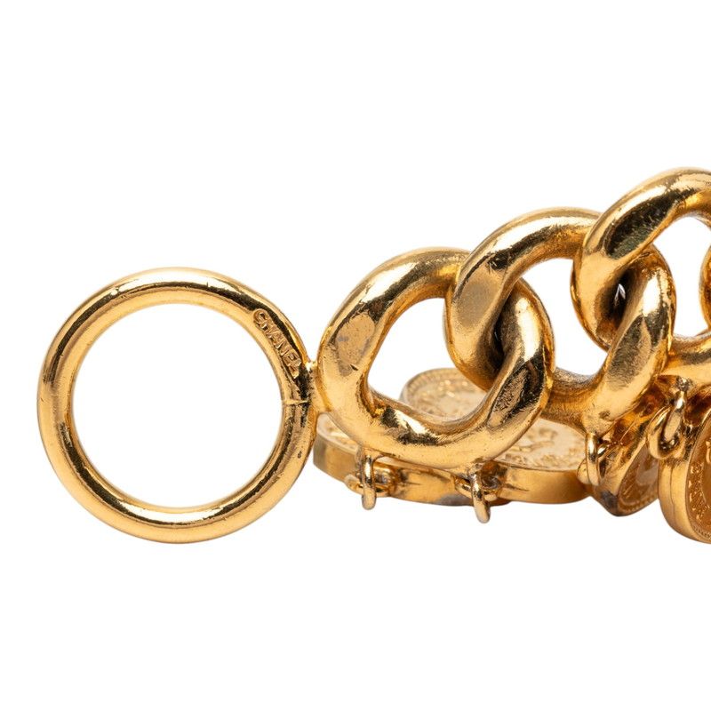 Chanel 31 Rue Cambon Vintage Coin Motif Bracelet Gold Plated — view 5
