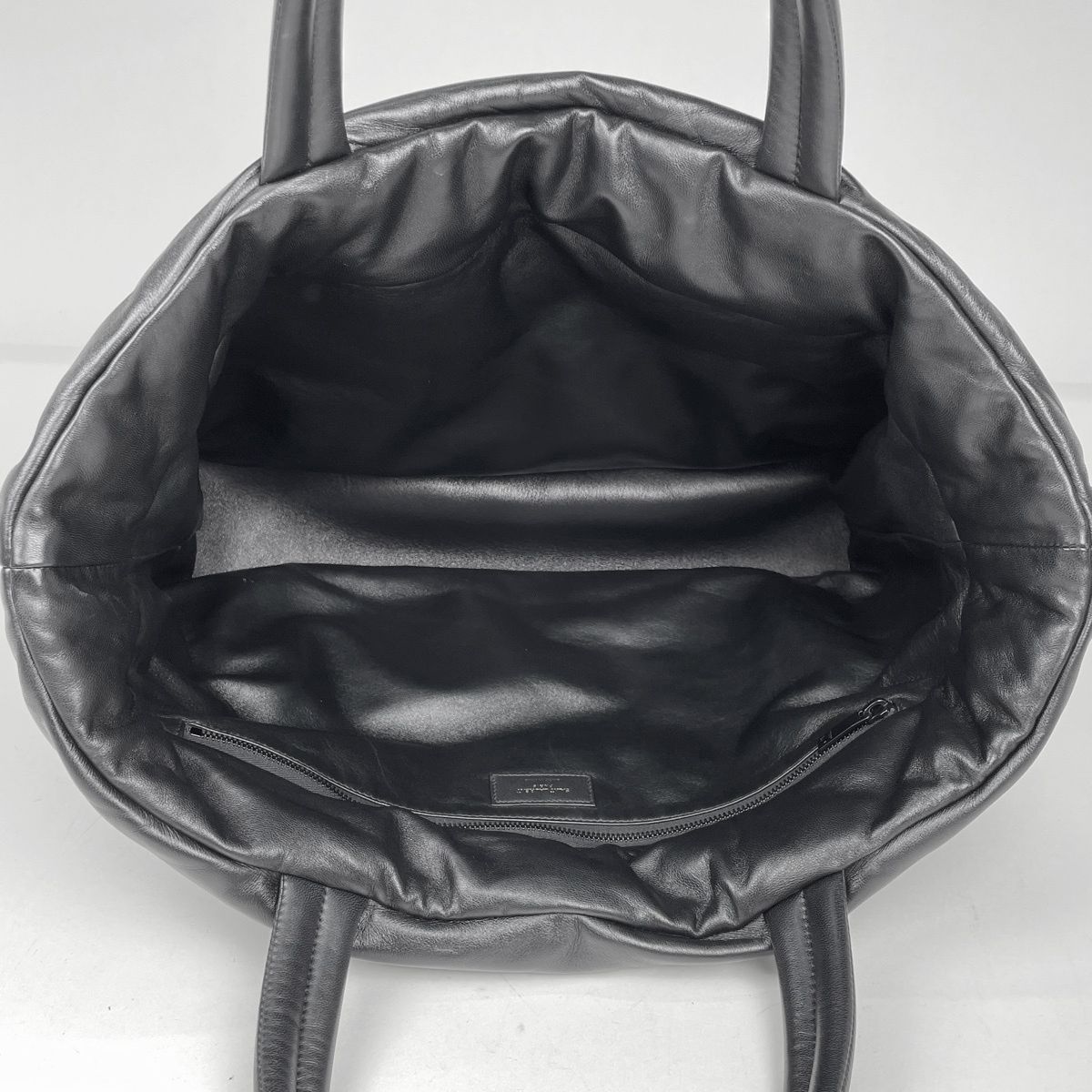 Saint Laurent Logo Tote Bag Leather Black — view 8