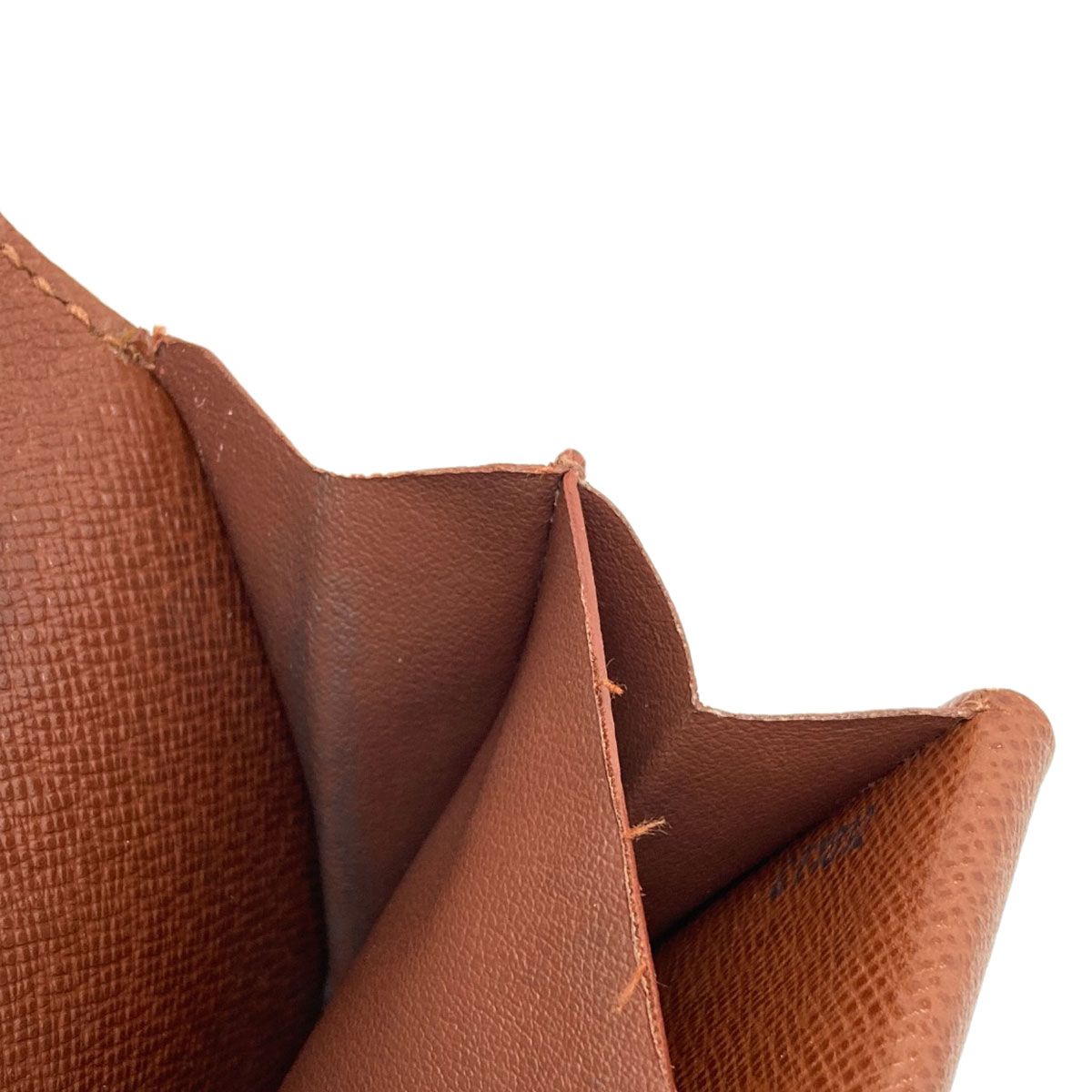 Louis Vuitton Porte-Monnaie Guze Coin Case Monogram Canvas — view 8