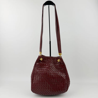 Bottega Veneta Intrecciato Shoulder Bag Leather Bordeaux Red Gold Vintage — view 3