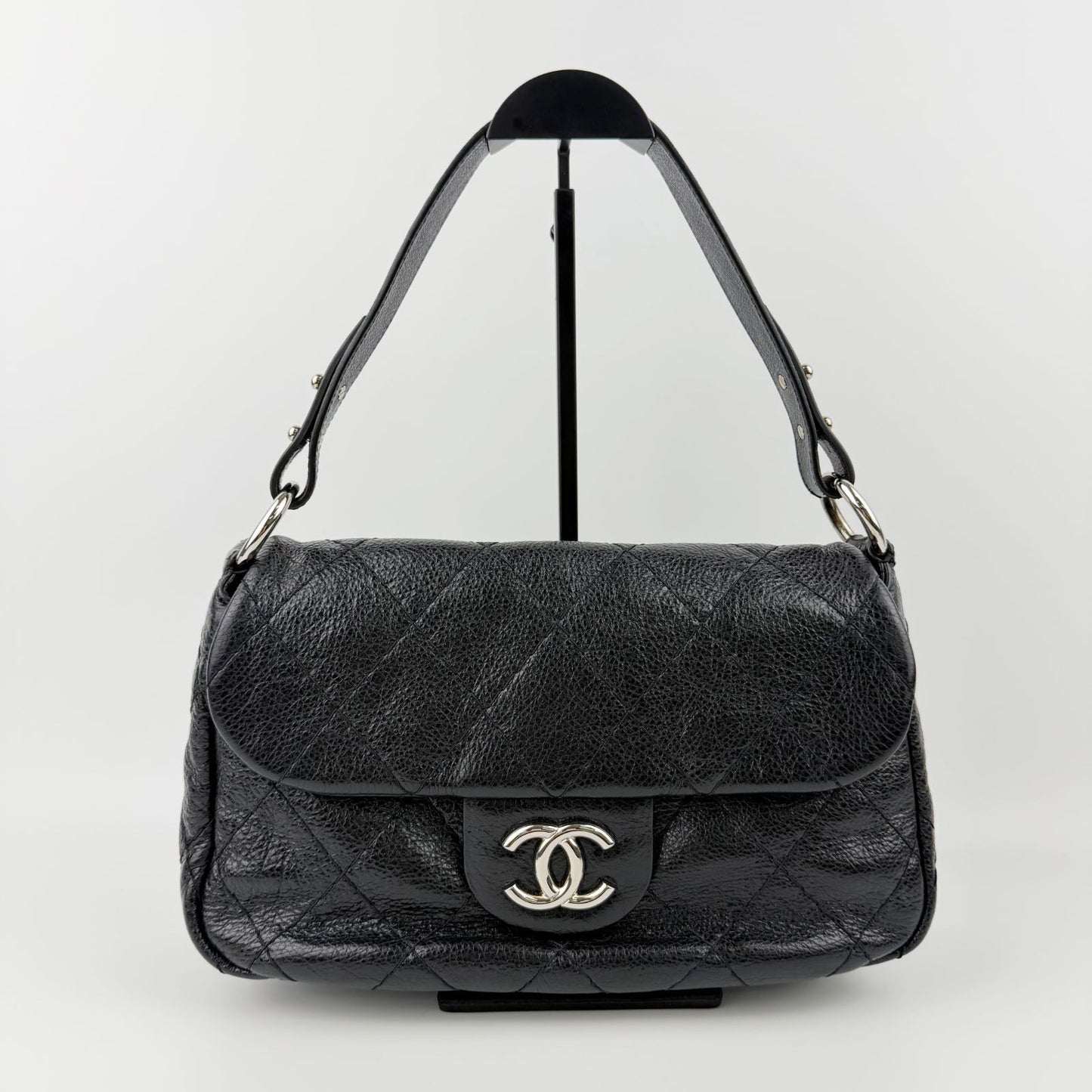 Chanel Wild Stitch CC Logo Shoulder Bag Leather Black Silver Vintage — view 3
