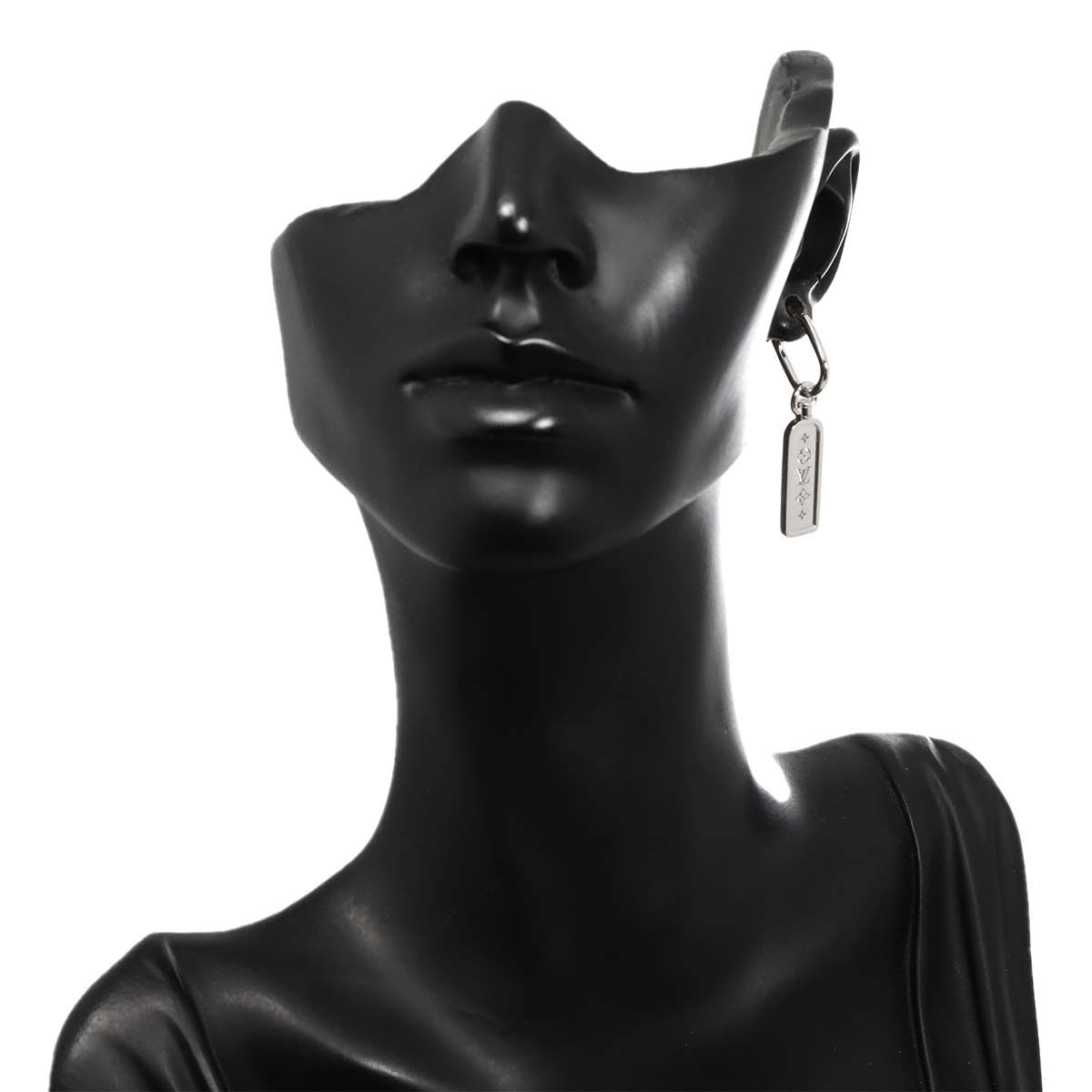 Louis Vuitton Tag Hoop Single Earring 18K White Gold 750 Only One — view 8