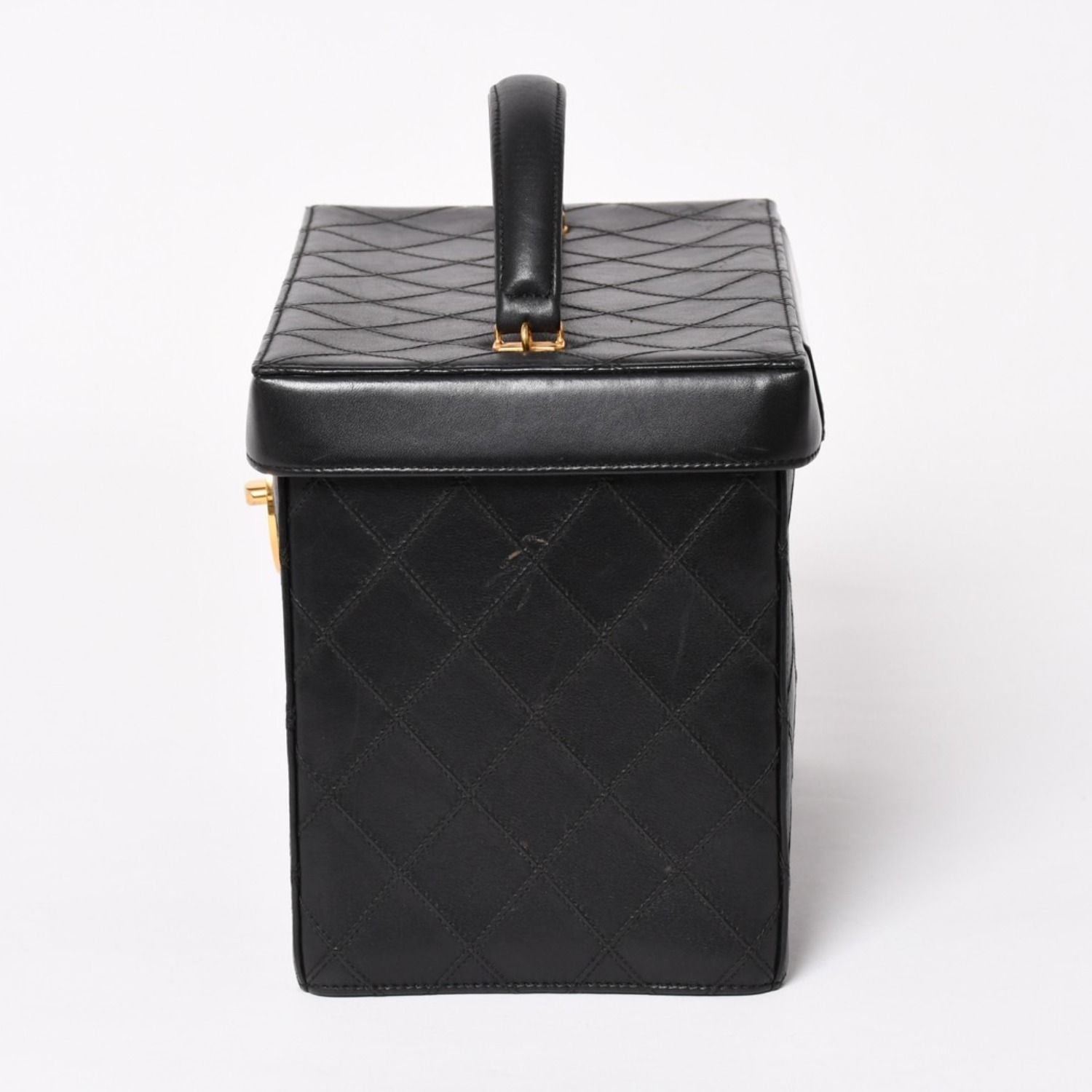 Chanel Bicolor Vanity Bag Handbag CC Logo Lambskin Black Gold — view 5