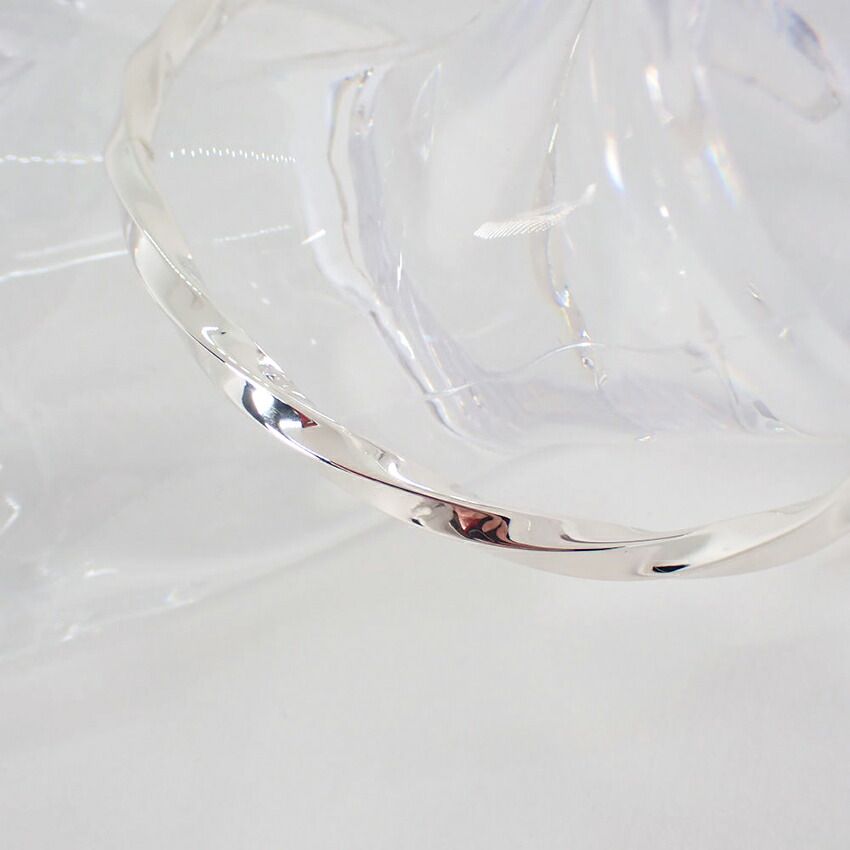 Tiffany & Co Knife Edge Bangle Bracelet — view 3