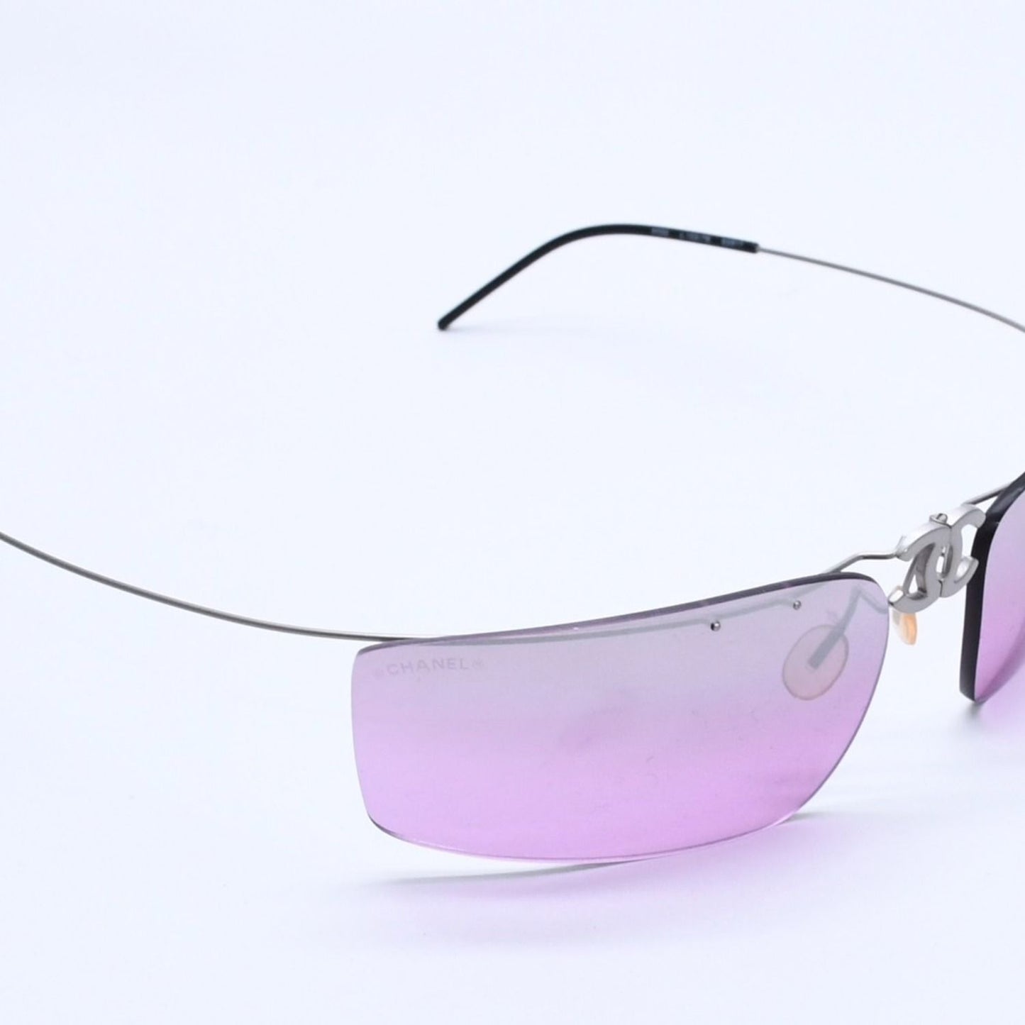 Chanel Folding Front CC Logo Sunglasses 62 17 Purple Lens Eyewear — view 4