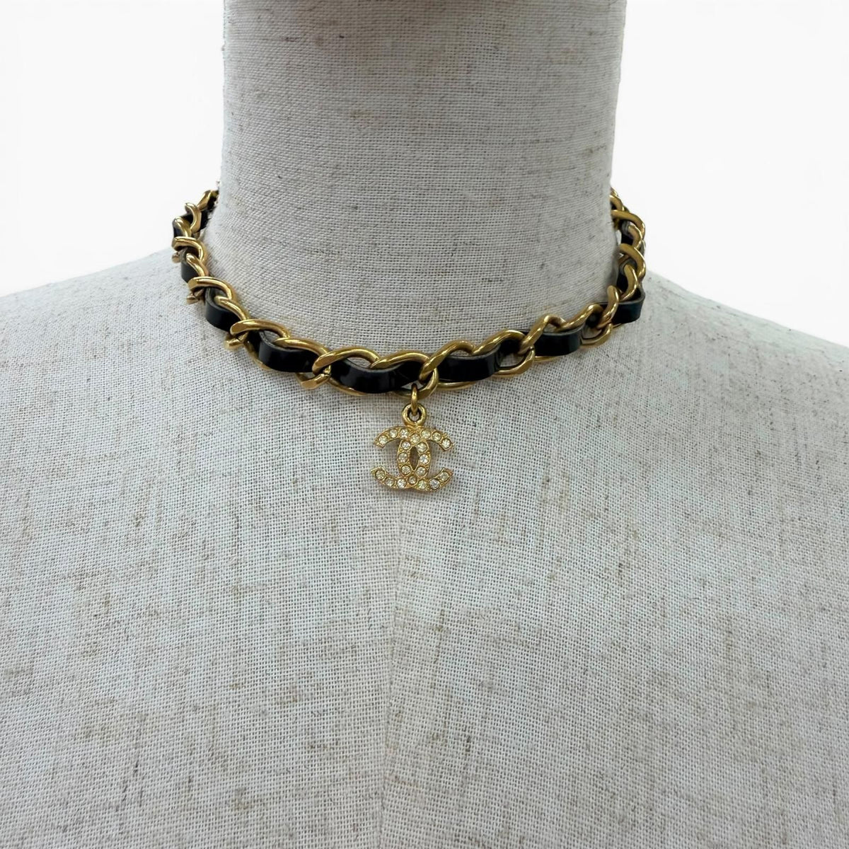 Chanel 96P Vintage Leather CC Logo Rhinestone Chain Belt Choker Necklace Gold — view 4