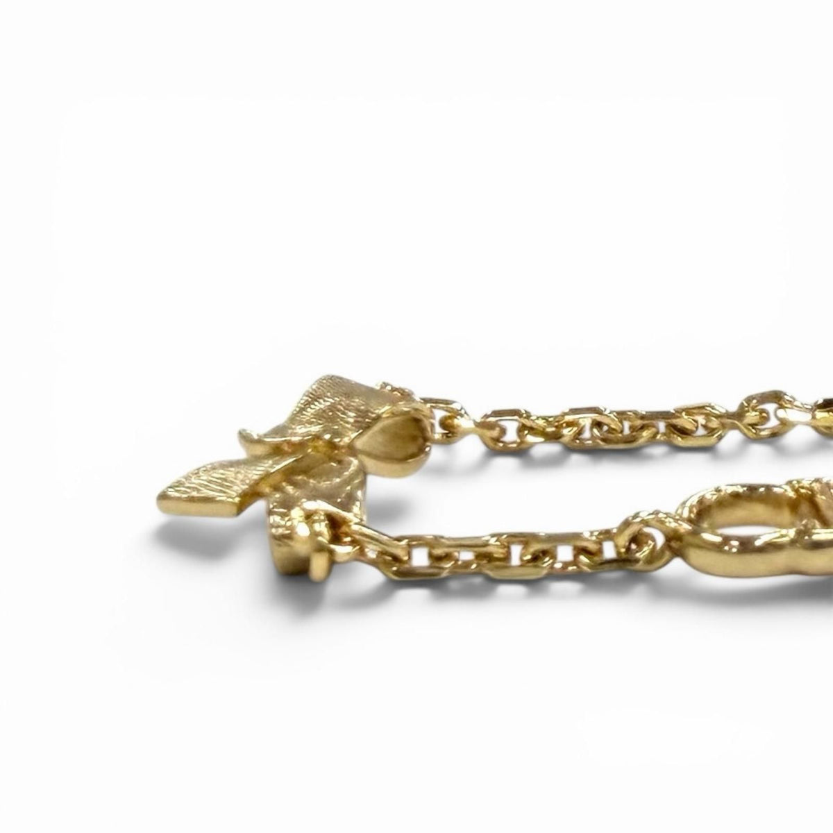 Dior CD Bow 17 CD Ribbon Rhinestone Bracelet Gold — view 5